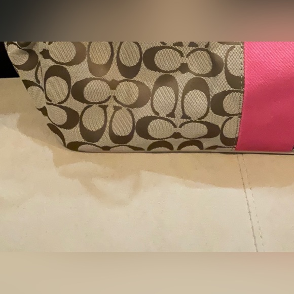 Coach purse, Signature stripe - Picture 8 of 9